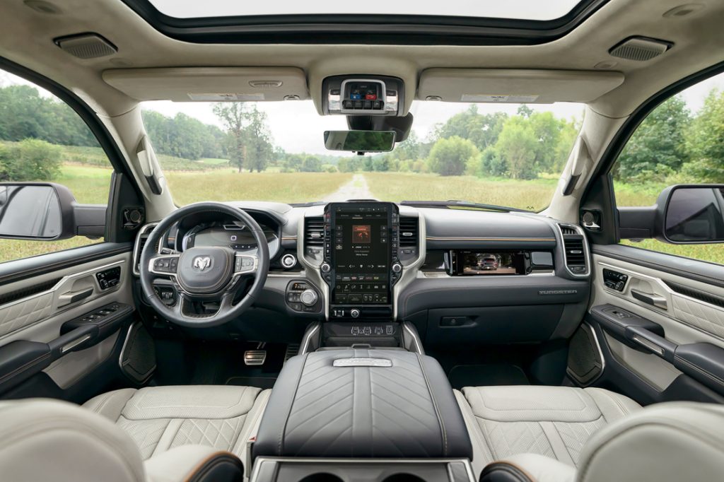 Wnetrze RAM Tungsten 2025