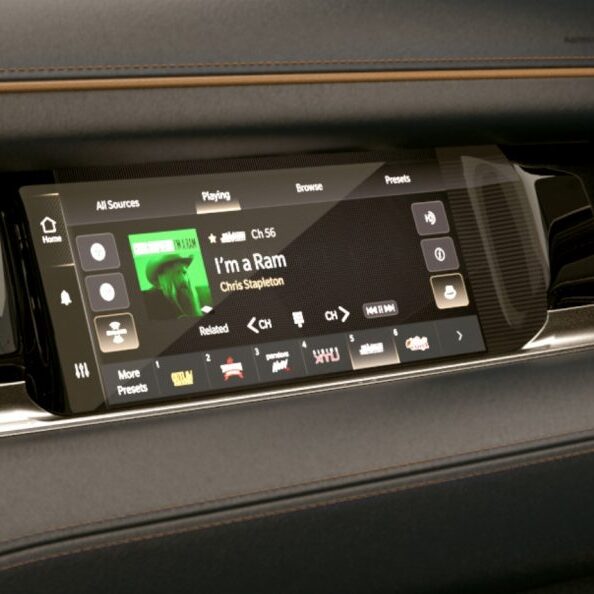 10,25-calowy interaktywny ekran dla pasażera przedniego